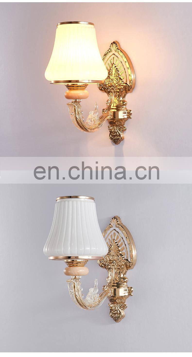 Low price wholesale European luxury double arm wall lamp Golden Classic living room sofa background modern bedroom wall lamp