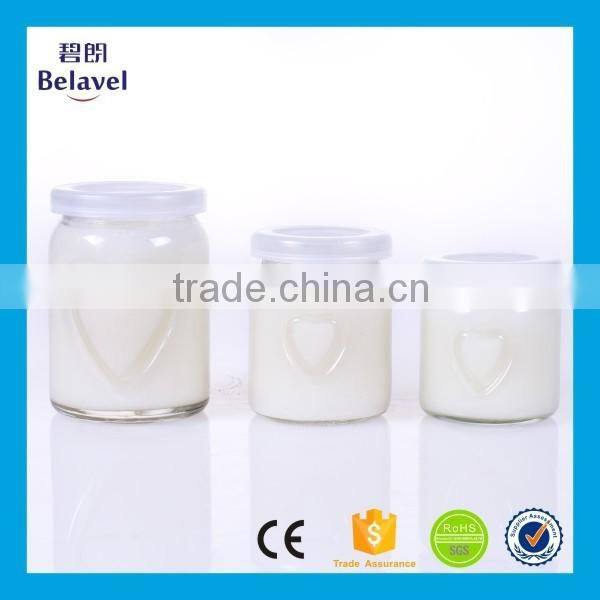 Clear round embossed heart shape glass pudding bottle with plastic cap