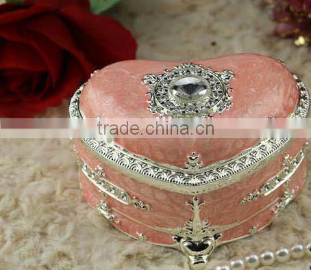 luxury handmade custom heart shaped Russian European style lead tin zinc alloy metal jewelry box accessories gift box