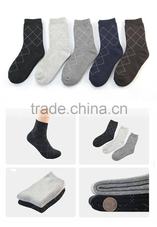 Custom high quality wholesale bamboo jacquard black socks by cheap price