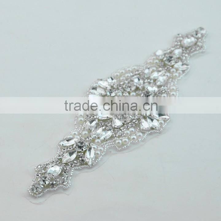 rhinestone and pearl applique piece for ribbon WRA-873