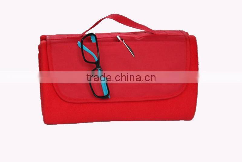 Out-of-door Fold up Picnic Rug, Camping Mat ,Travel Blanket with handle pouch