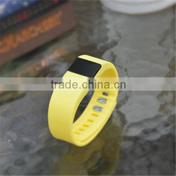 Waterproof IPX67 smart fitness wristband with blurtooth 4.0 smart bracelet