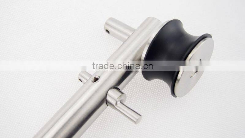 2015 hot sell construction designer glass bathroom door roller