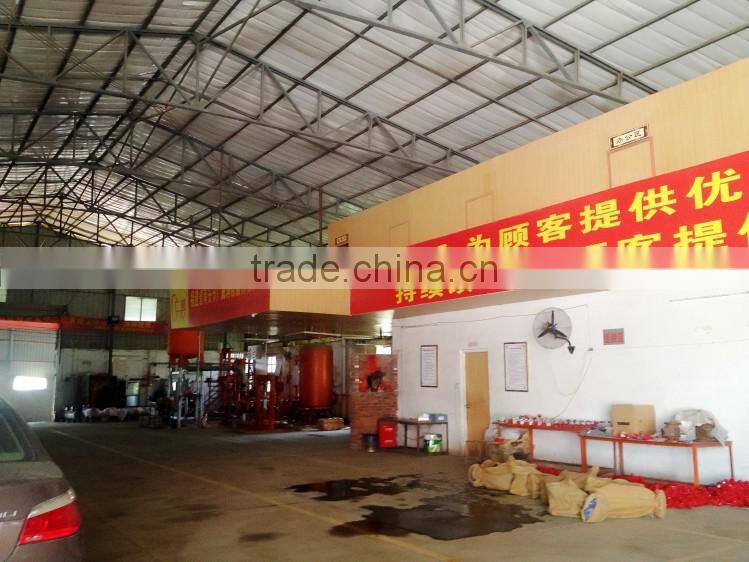 Fire fighting foam nozzle