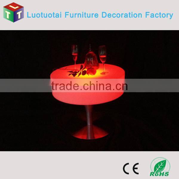 illuminated 16 colour change remote control round high top led table