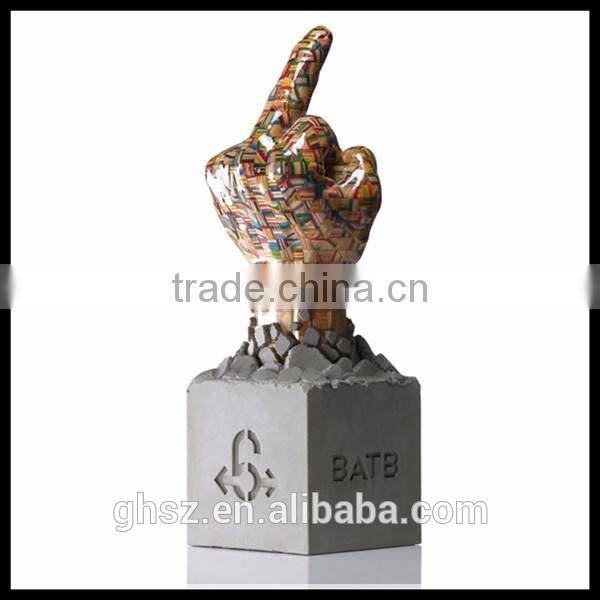 Custom sports battle resin middle finger awards and trophy for sale
