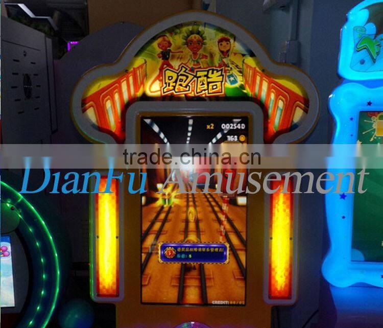 Hottest 2016 new kids subway runing cool coin operated game machine