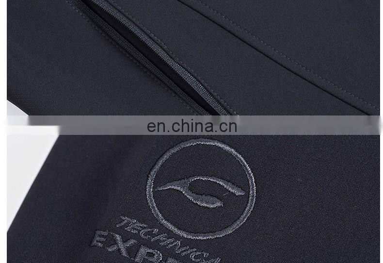Custom Waterproof Softshell Jacket Breathable Outdoor Jacket For Men