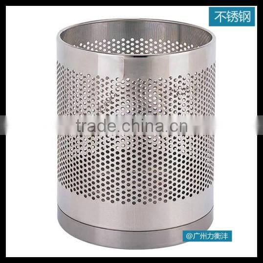 Hollow stainless steel trash cans