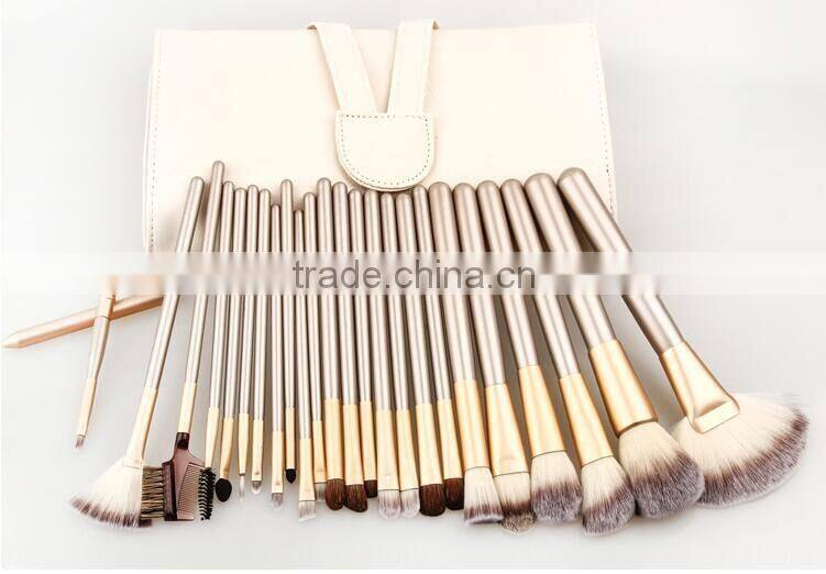 18pcs Face use beauty brush kit with nature long bamboo handle
