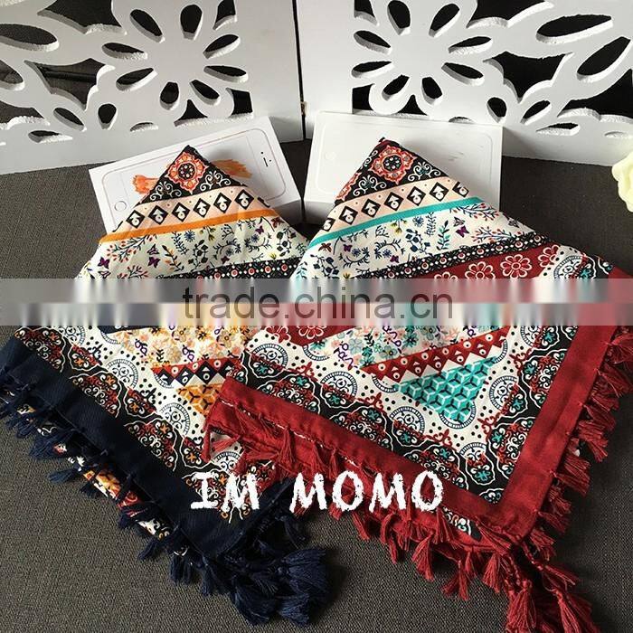 Fashion Retro Printed Pattern with Tassels Women Square Pashmina Encryption Twill Cotton Scarf
