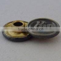 Metal garment rivet