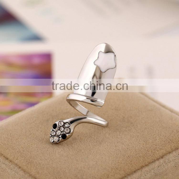 >>>2015 new hot sale women nails rings european style popular stylish crystal snake nail ring
