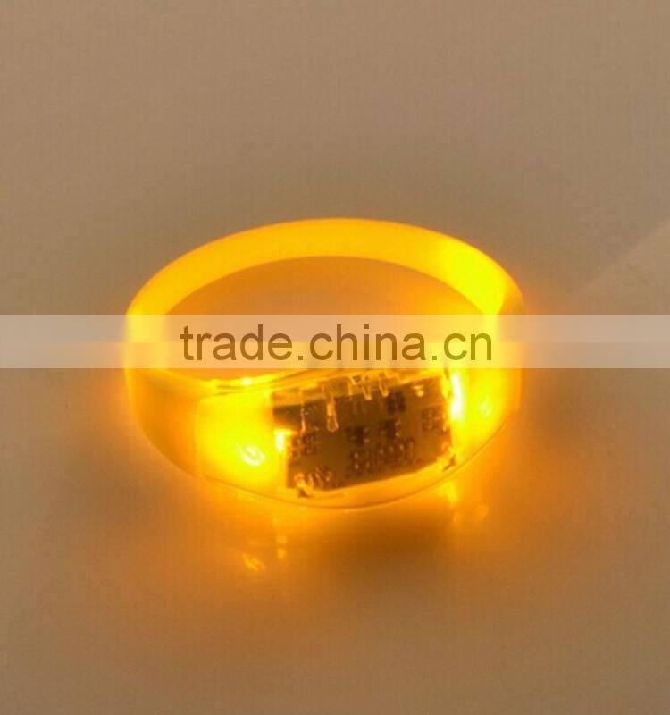 China factory supplier high quality cheap bulk sale wholesale led bracelet