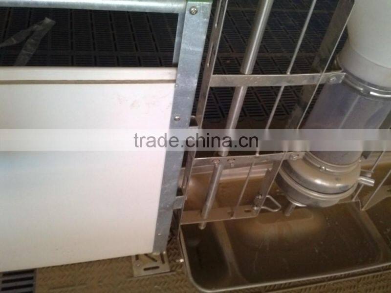 Pig Stainless steel and PE Dry-wet feeder for Nursery crate