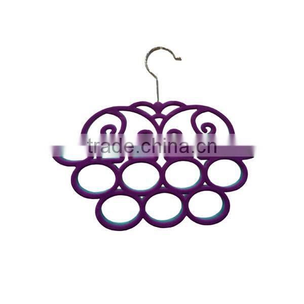 Non-slip velvet tie hanger