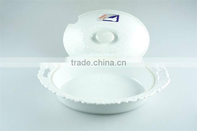 Ceramic casserole dish/ large casserole dish oval with lid lace edged design