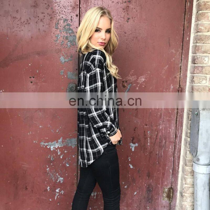 100% Viscose Deep V-neckline with Buttons Plaid Blouse for Lady