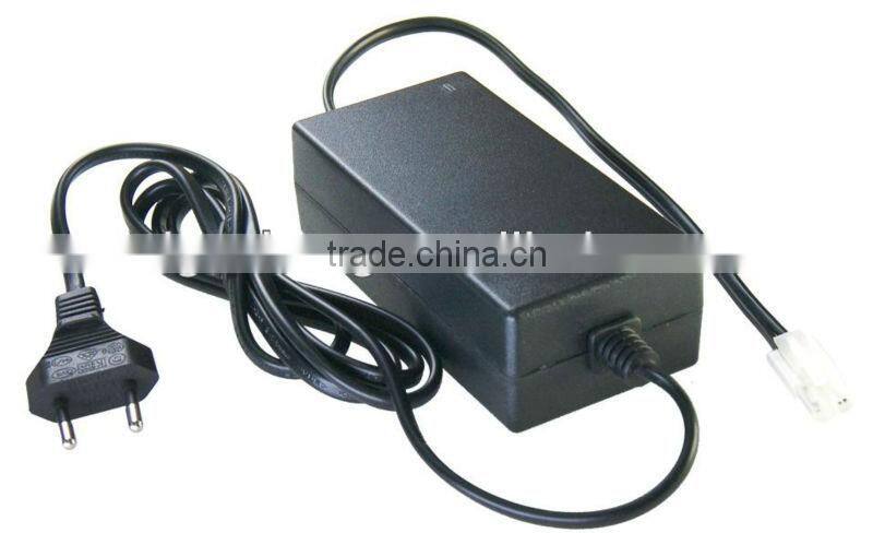 CE approved 12V 5A power adapter with cigarette lighter socket