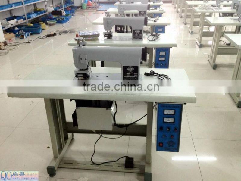 Ultrasonic lace machine