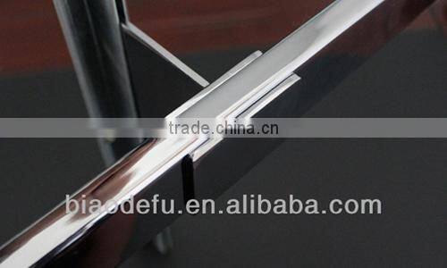 Slotted mounted bracket for tube display support