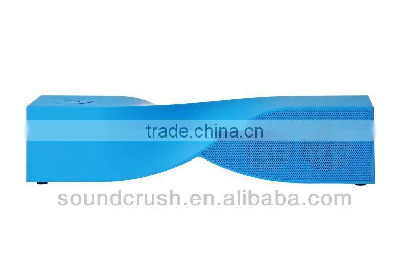 Butterfly shape portable speaker twisted bluetooth speaker