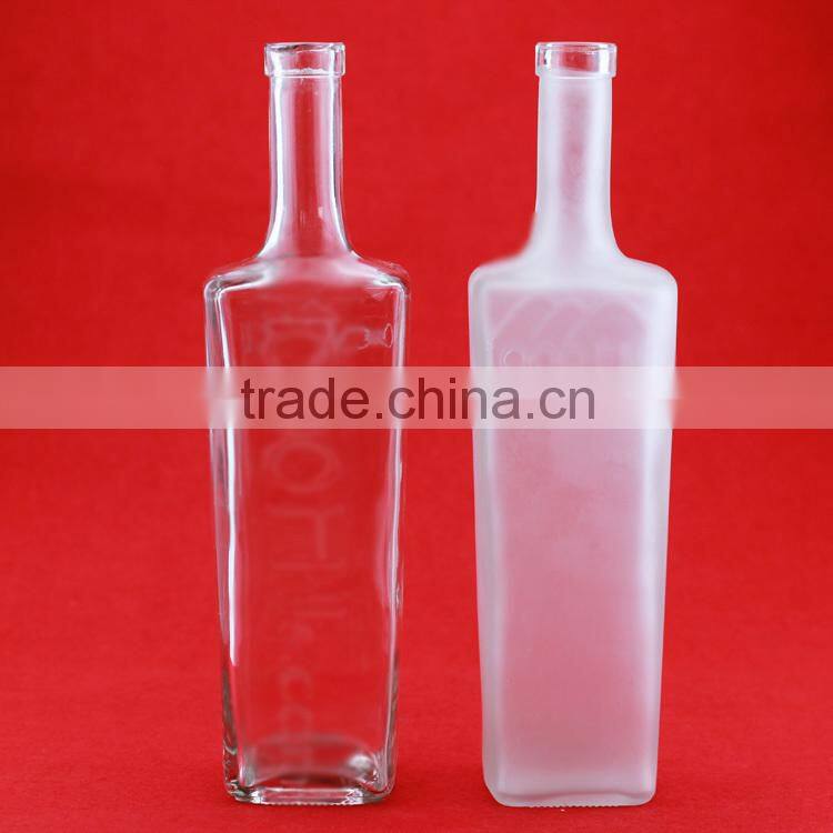 Custom liquor glass bottle made fancy glass wine bottle 750 ml colored liquor bottle
