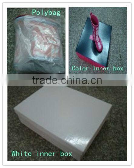 2016 New Design rubber rain boot women Blackish green fashion boot with white shoelace