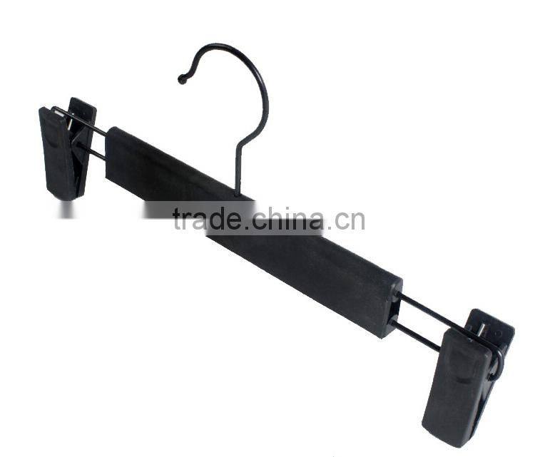 Adjustable Matting Black Plastic Pants Hanger with Clips, for Skit/Bottom