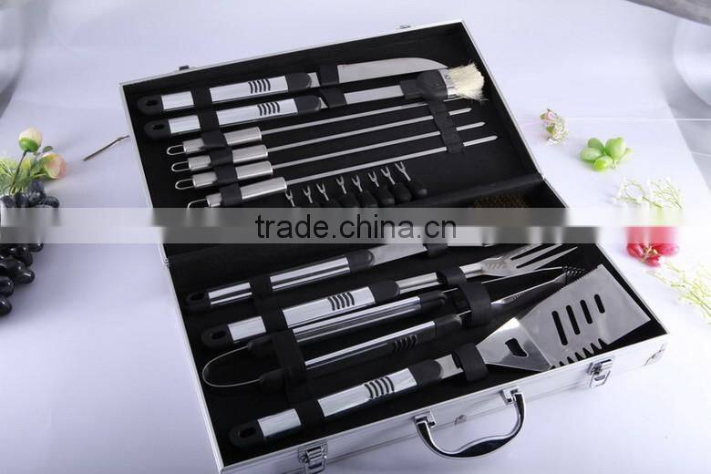 18pcs set stainless steel portable bbq tool set with aluminium box packing