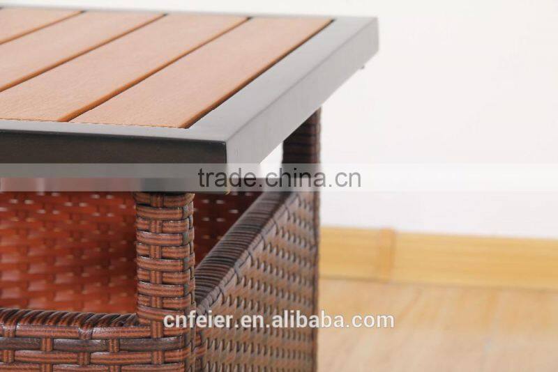 2016 new umbrella stand rattan garden table