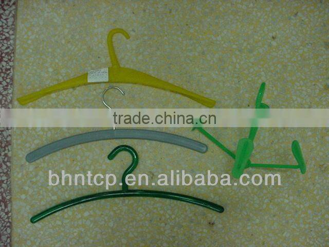 1 dollar products Household Cheap Hanger 02