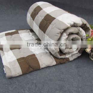 Low price high quality Poly Fiber inner core thin bed mattress topper