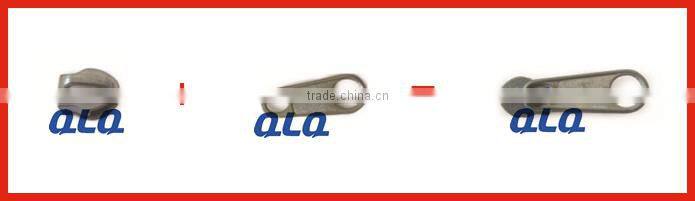 Non lock Automatic Zipper Slider Puller Assembling/Assembly Machine