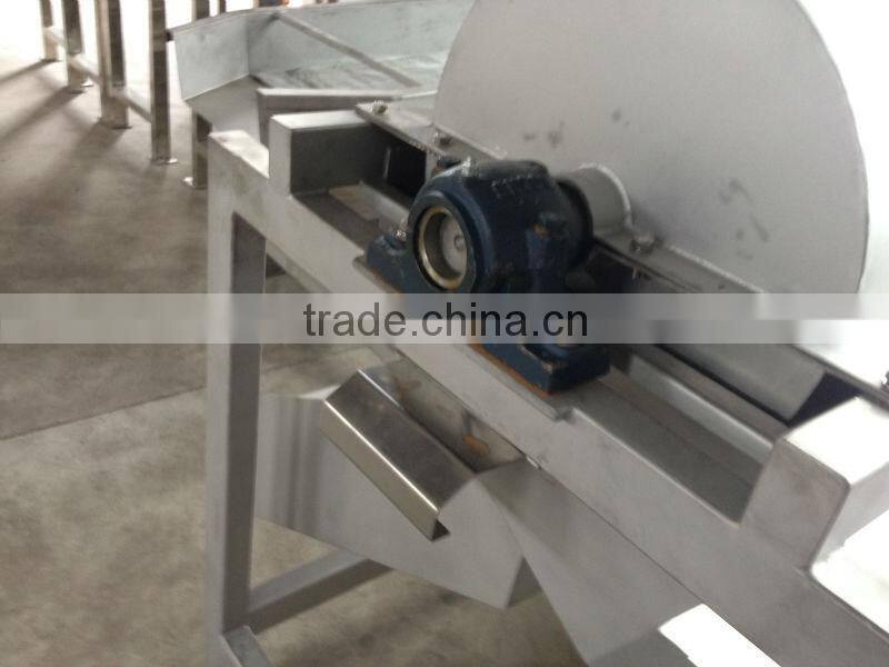 Professional peach seed removing machine