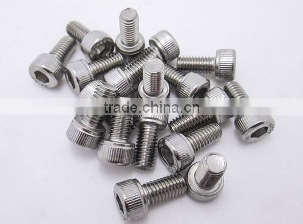 Standard stainless steel DIN912 screw
