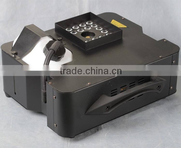 Geyser RGB DMX512 Wireless Remote 3in1 RGB 24*3w Upward Spraying Pyro Vertical Column Fogger Machine 1500w LED Smoke Machine