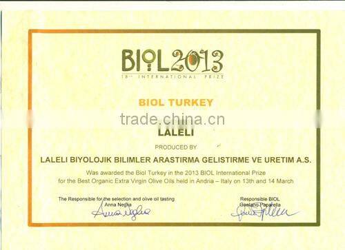 SELECTION EXTRA VIRGIN FIRST CLASS OLIVE OIL by LALELI ( PRODUCED IN TURKEY ) (1 Liter Glass Bottle )