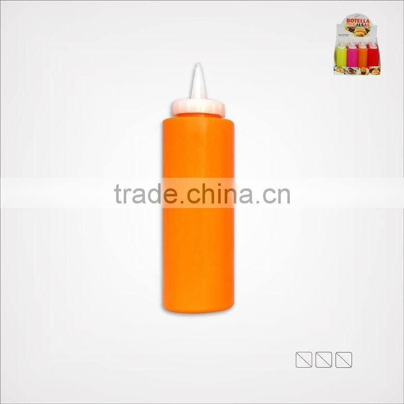 Plastic sauce bottle