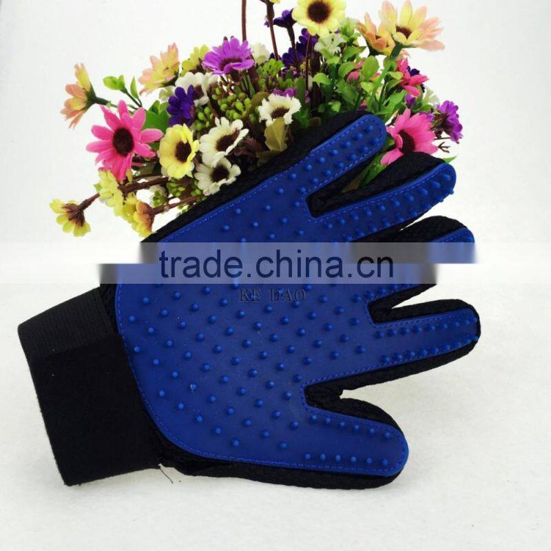 2017 FASHION Cleaning Bath Gloves,Silicone Pet Grooming Glove Brush