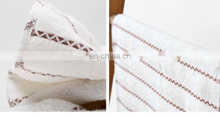 Yiwu factory high quality cozy textile water ripple design jacquard textile bath towel 70x140CM