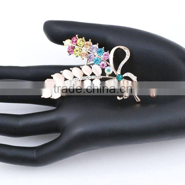 Dancing Flower Austrian Crystal Copper Alloy Fashion Brooch