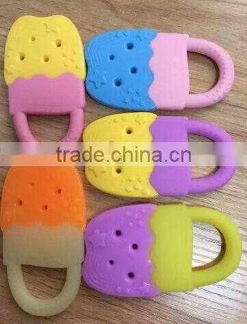 Manufacturer OEM cute banana silicone baby toy baby teether