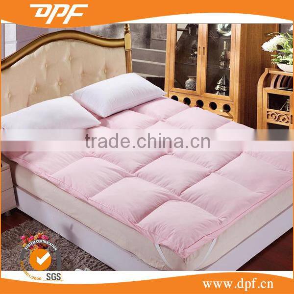 Factory outlet higher quality polyester hotel mattress pad