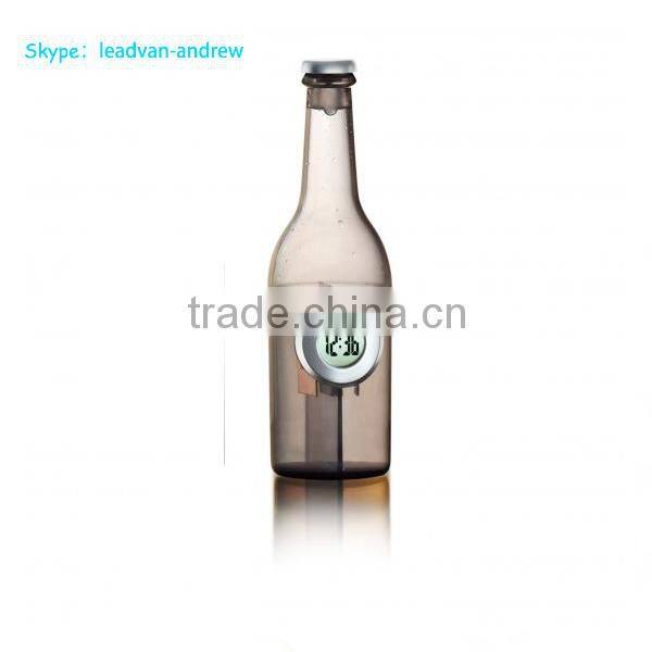 2014 New Beer Bottle Shaped Eco Friendly Water Resistant Clock