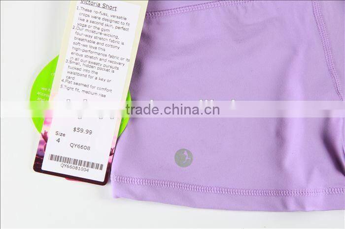 woman plus size short shorts with best cloth fabric fit for yoga and sport