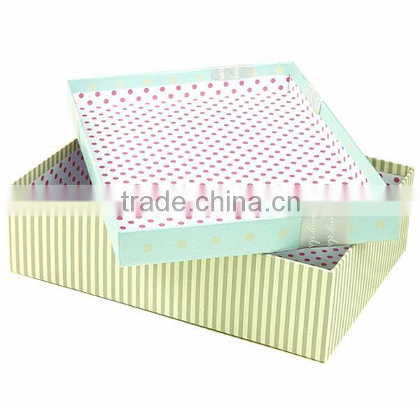 Luxury Paper With Ribbon Wedding Gift Box