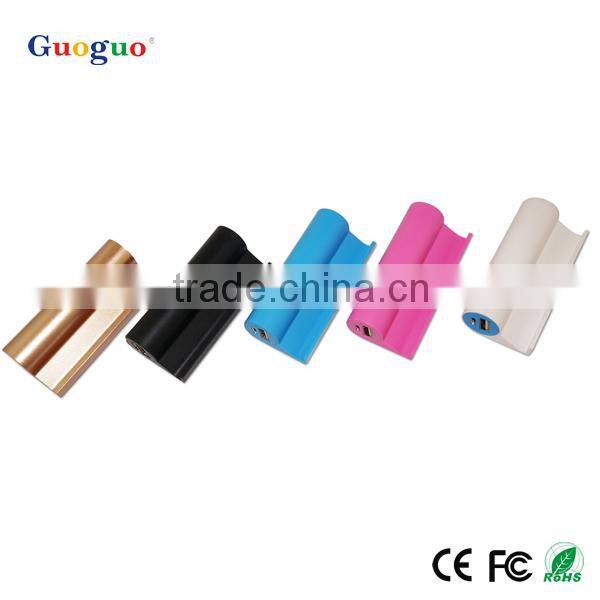 Guoguo new design high quality mini phone holder 1800mAh portable power bank for iphone7