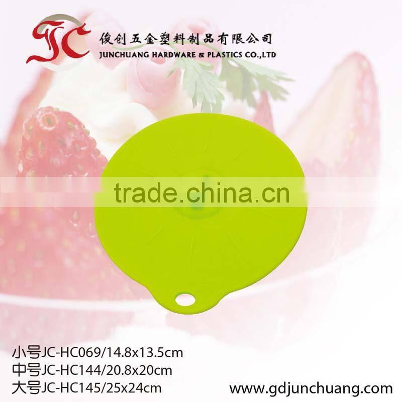 Silicone baking tools for heat insulation cushion tool